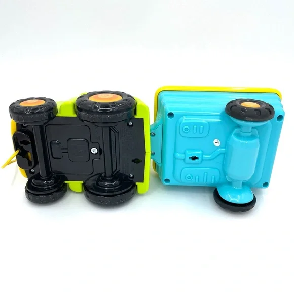 VTech Sort & Wiggle Tractor Interactive Toy - Picture 11 of 13